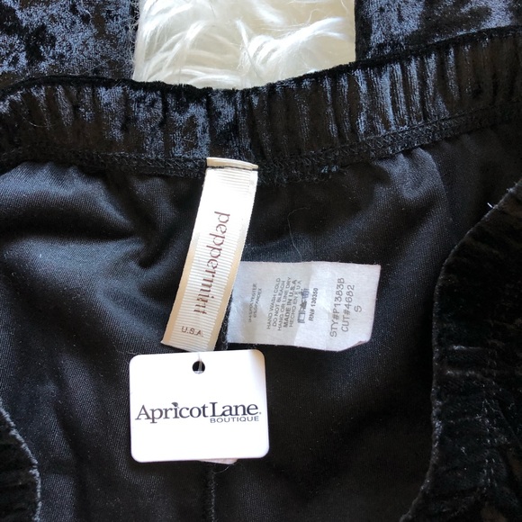 Black velvet leggings - Picture 3 of 3